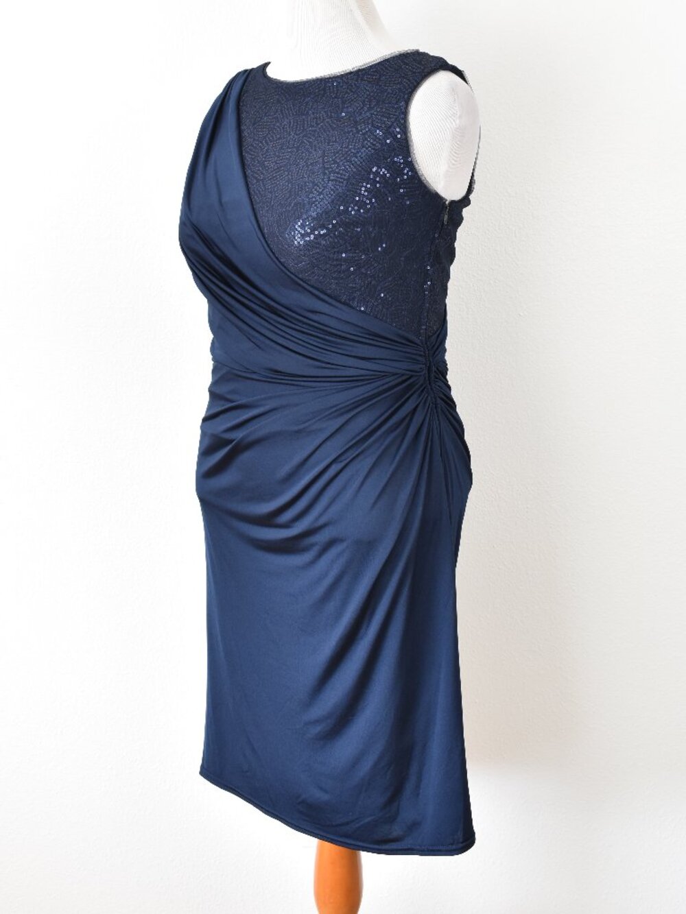 Tadashi Draped Sequin Formal Sheath Dress - L - Picture 5 of 11